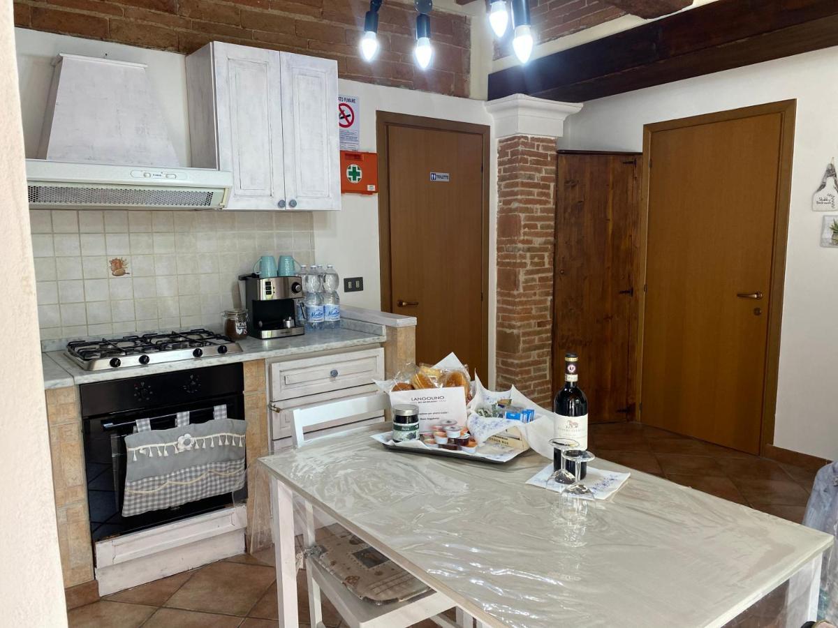 B&B L'Angolino Intero Alloggio Usigliano Extérieur photo
