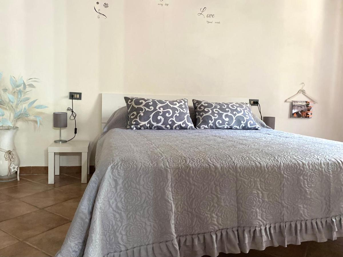 B&B L'Angolino Intero Alloggio Usigliano Extérieur photo